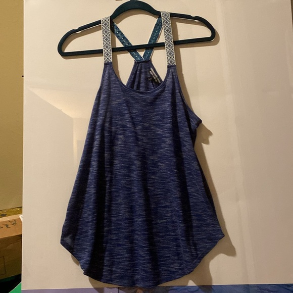 Tank top/hoodie workout bundle - Picture 4 of 9